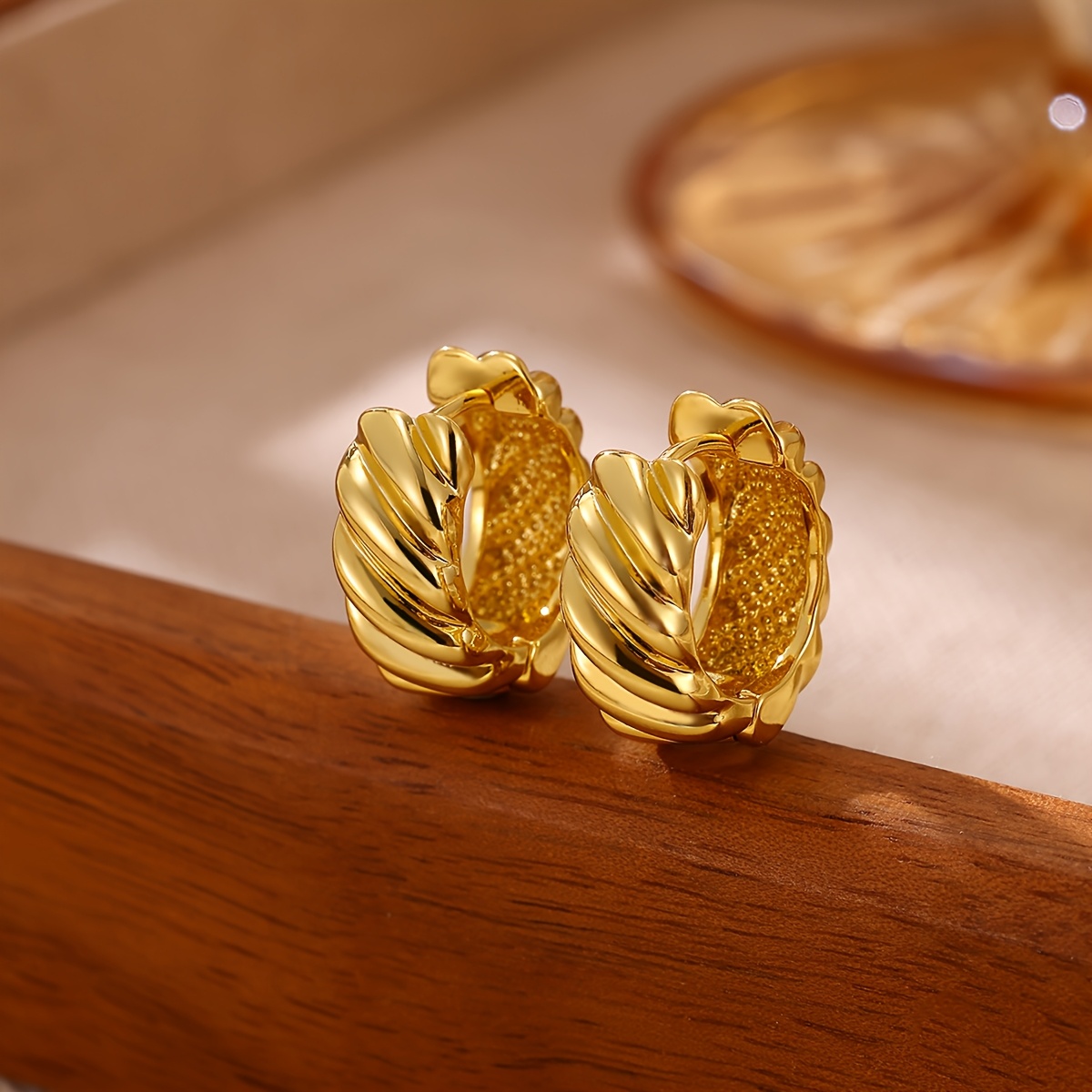 Women's Vintage Twisted Huggie Earrings, Trendy Design